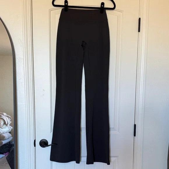 Oner Active Softmotion Black Flared Pants - Picture 1 of 4